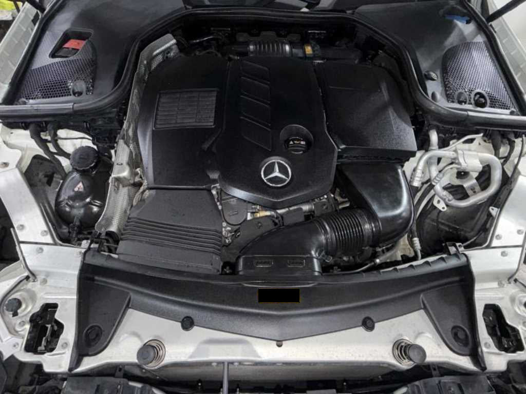 Mercedes-Benz CLS-Class — photo 19