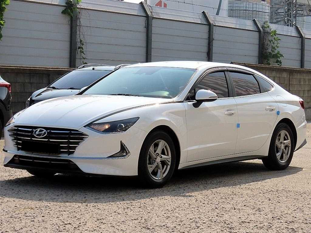 Hyundai Sonata — photo 01