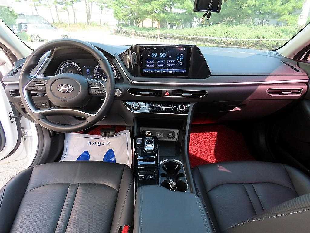 Hyundai Sonata — photo 07