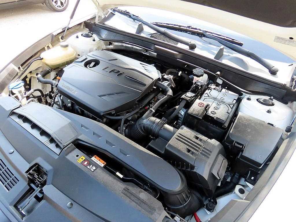 Hyundai Sonata — photo 19