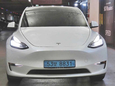 Tesla Model Y — photo 02