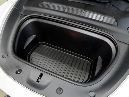 Tesla Model Y — photo 19