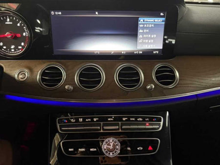 Mercedes-Benz E-Class — photo 10