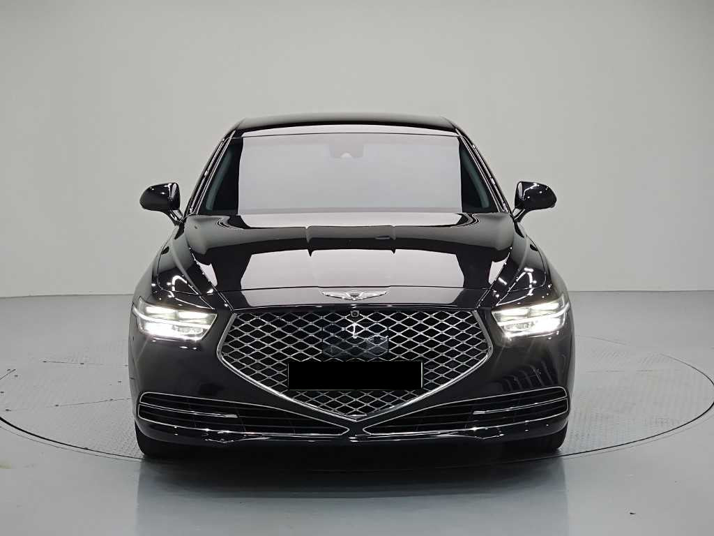 Genesis G90 — photo 01