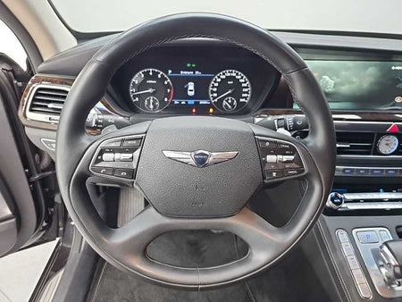 Genesis G90 — photo 09