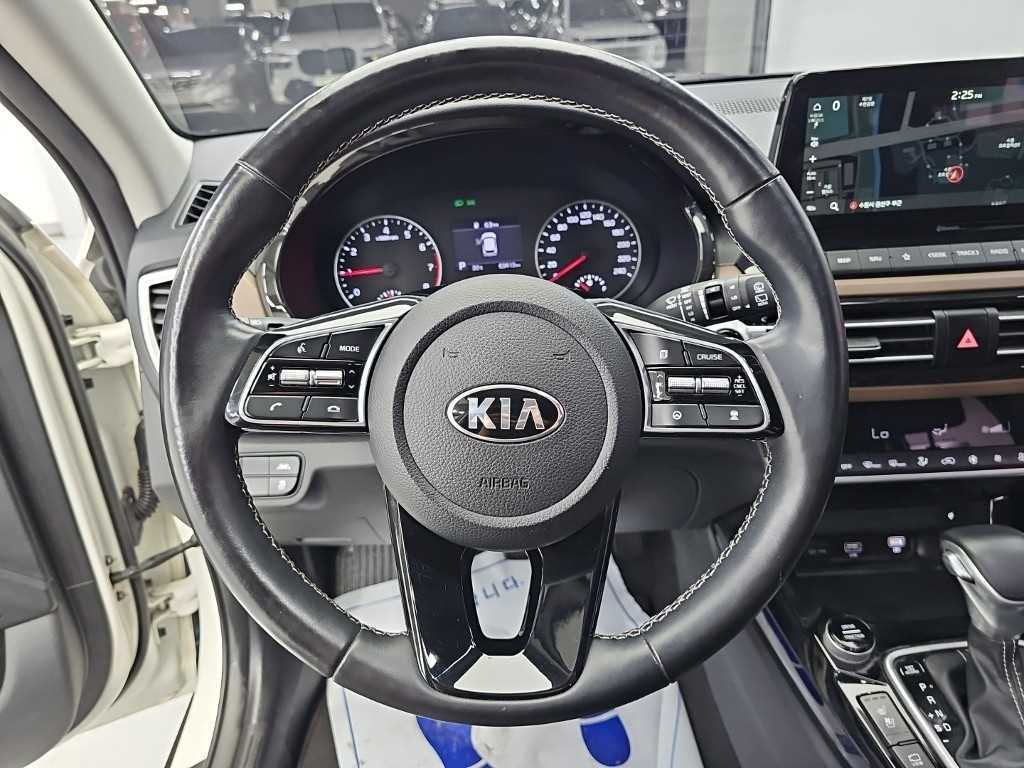 Kia Seltos — photo 09