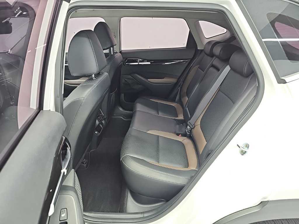 Kia Seltos — photo 12