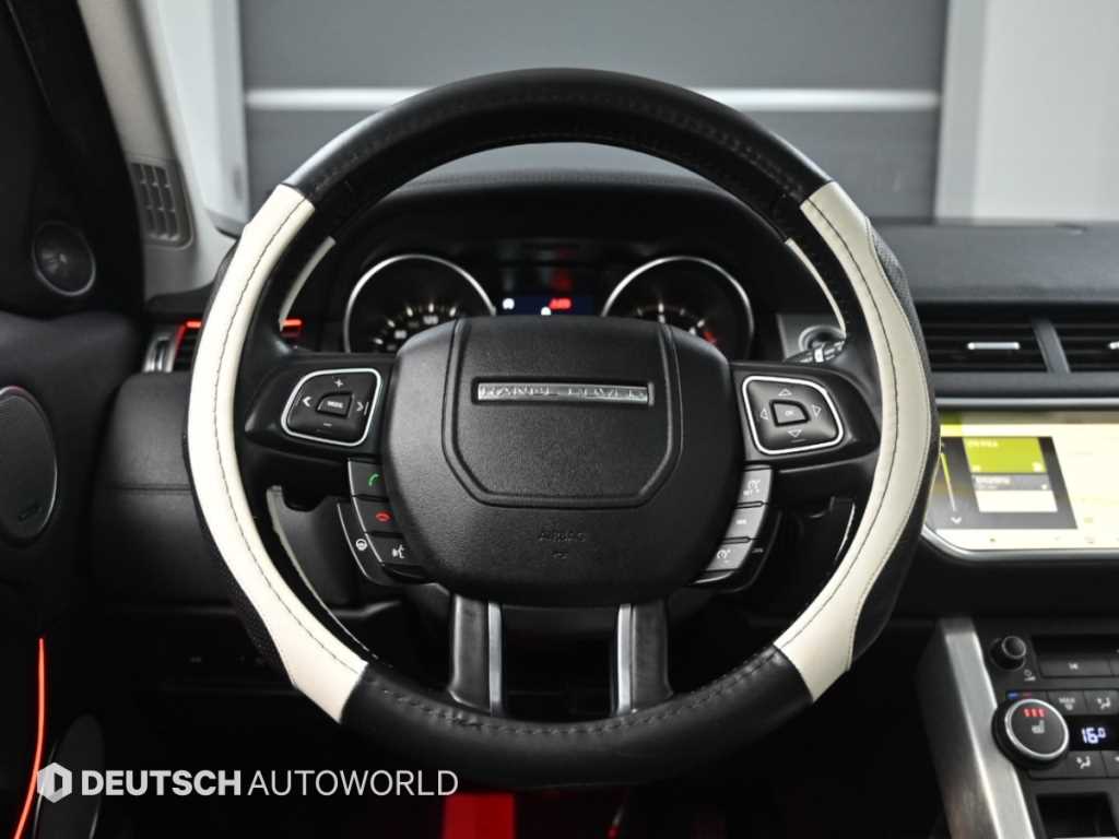 Land Rover Range Rover Evoque — photo 13