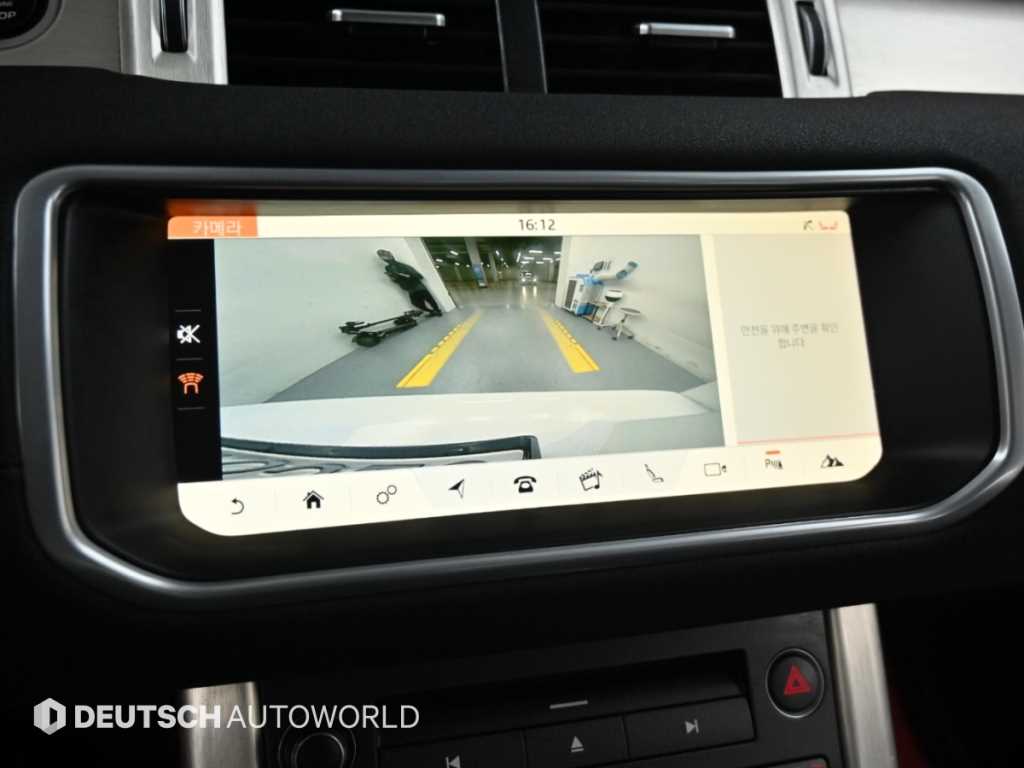 Land Rover Range Rover Evoque — photo 15