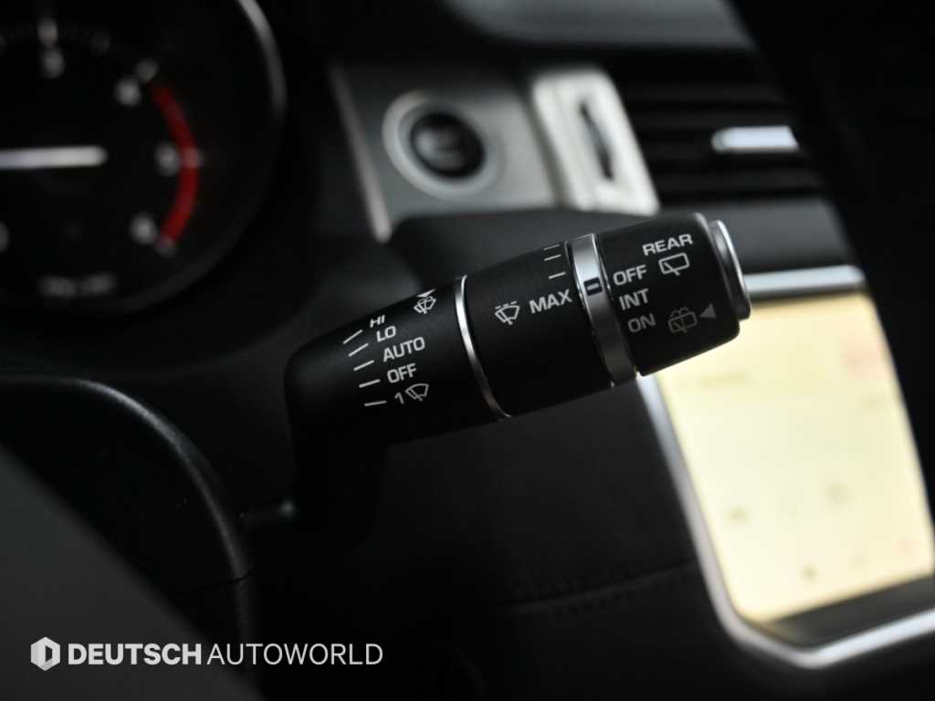 Land Rover Range Rover Evoque — photo 16