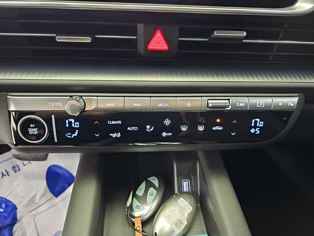 Hyundai Ioniq6 — photo 10