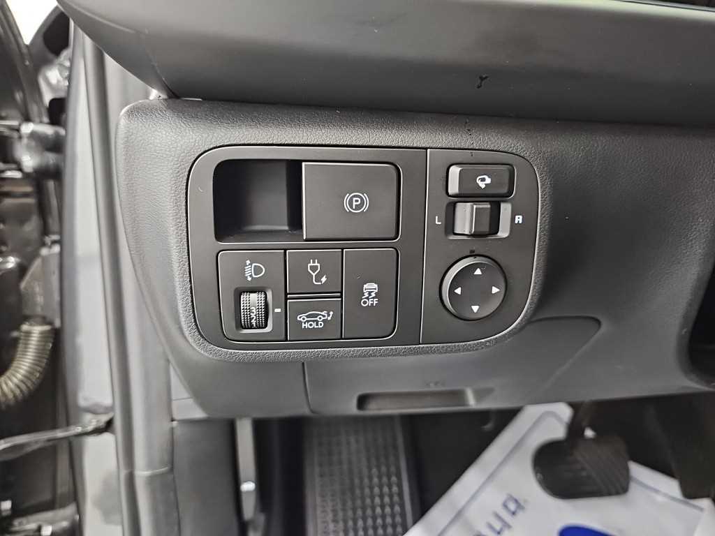Hyundai Ioniq6 — photo 18