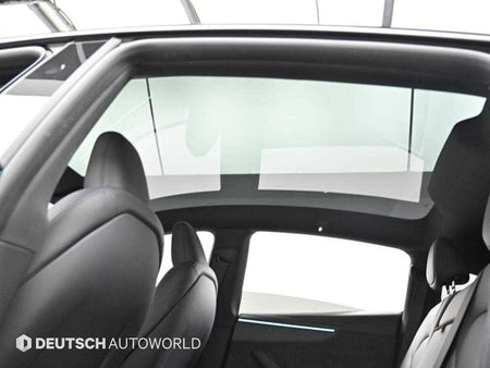 Tesla Model Y — photo 18
