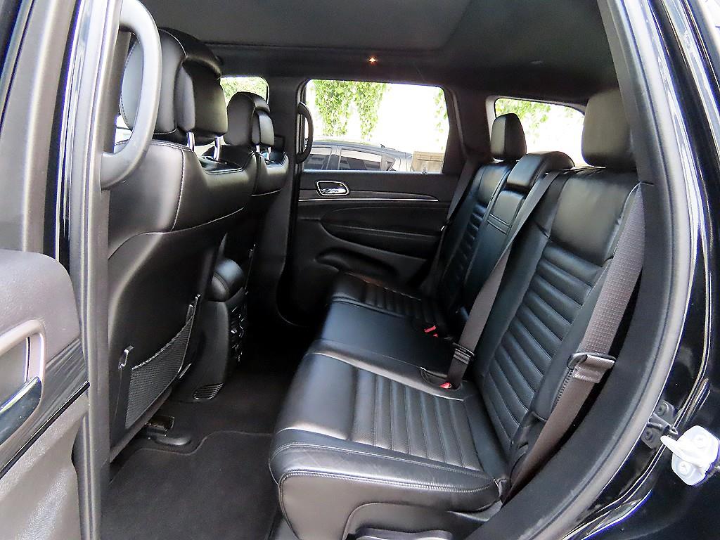 Jeep Cherokee — photo 06