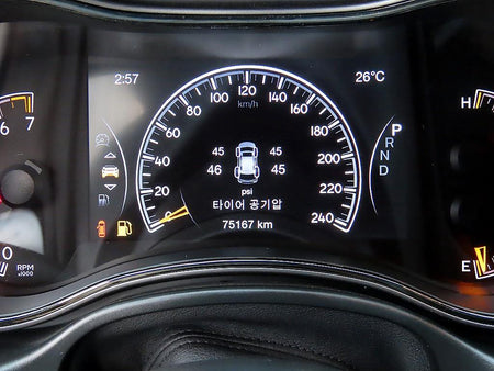 Jeep Cherokee — photo 09