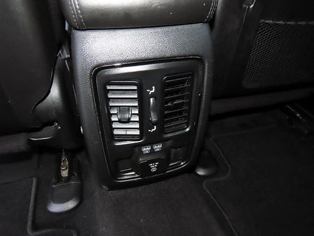 Jeep Cherokee — photo 15