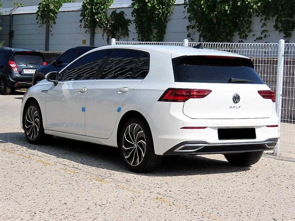 Volkswagen Golf — photo 03
