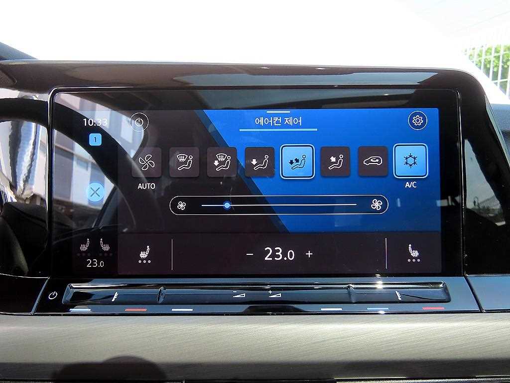 Volkswagen Golf — photo 14