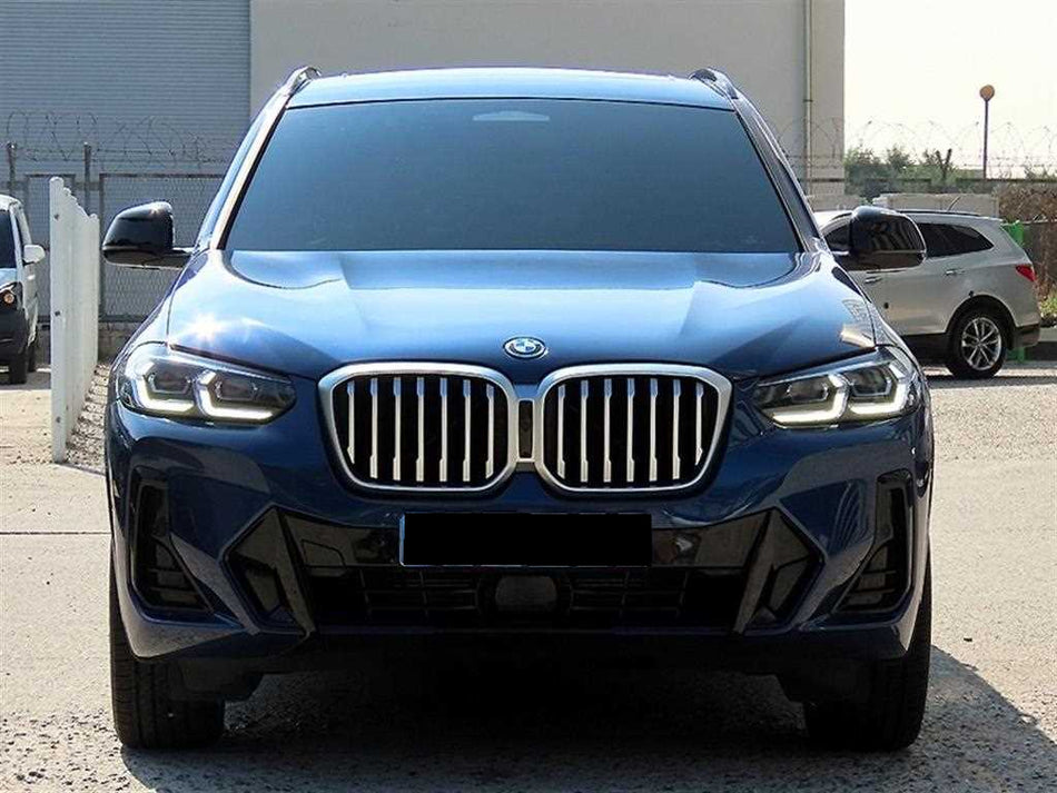 BMW X3 — photo 01