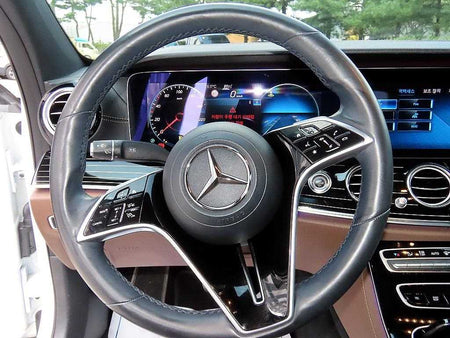 Mercedes-Benz E-Class — photo 08