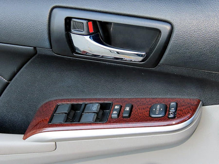 Toyota Camry — photo 11
