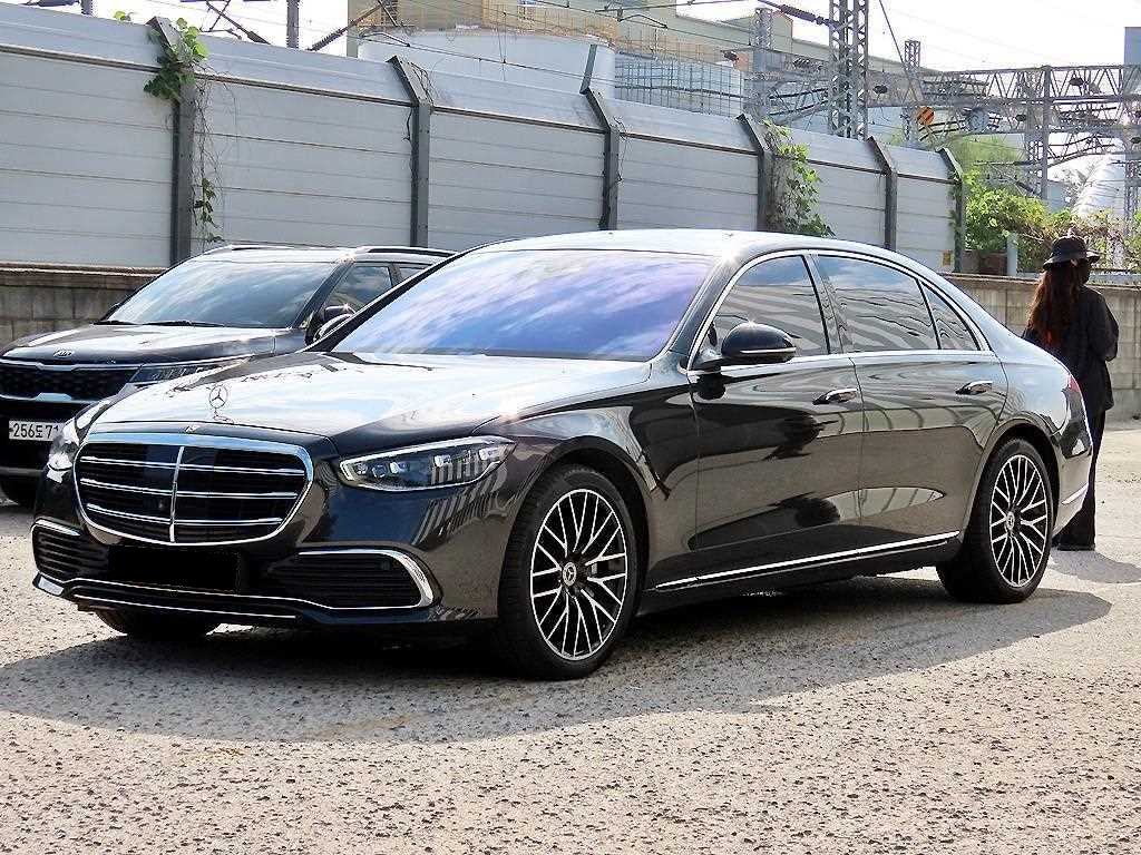Mercedes-Benz S-Class — photo 02