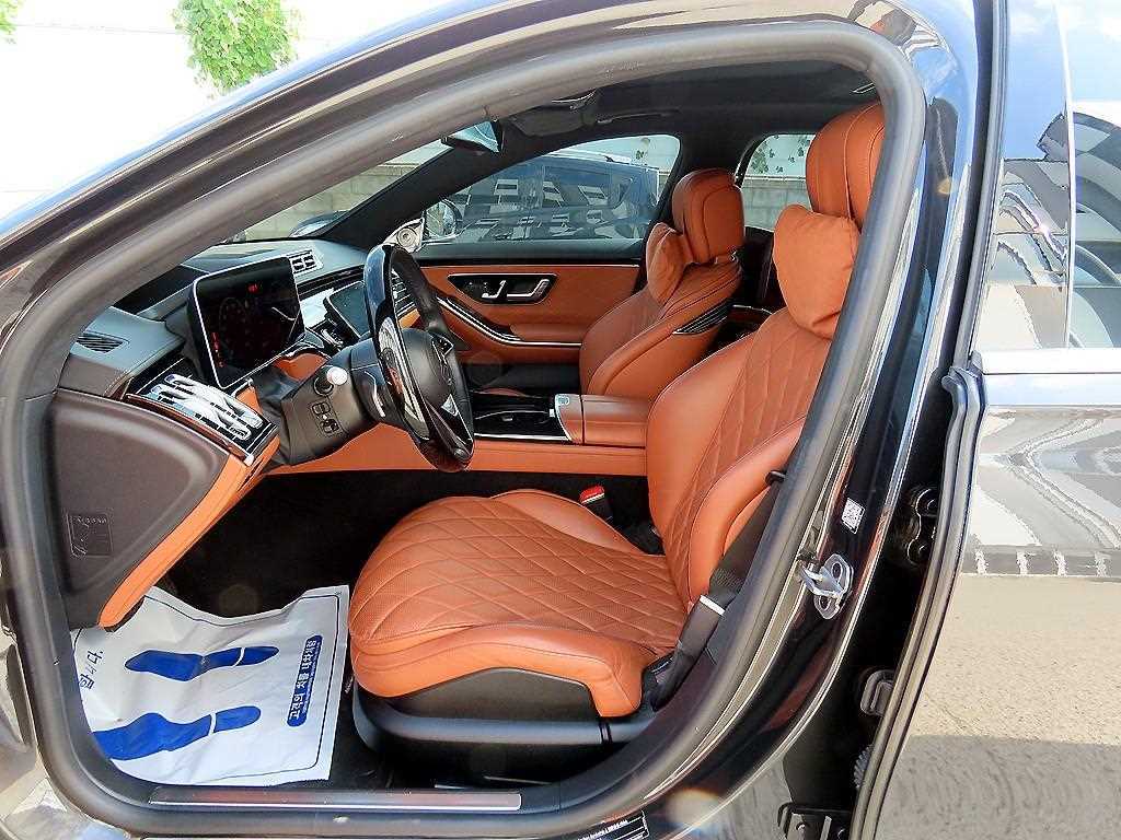 Mercedes-Benz S-Class — photo 05