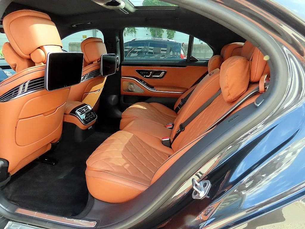 Mercedes-Benz S-Class — photo 06