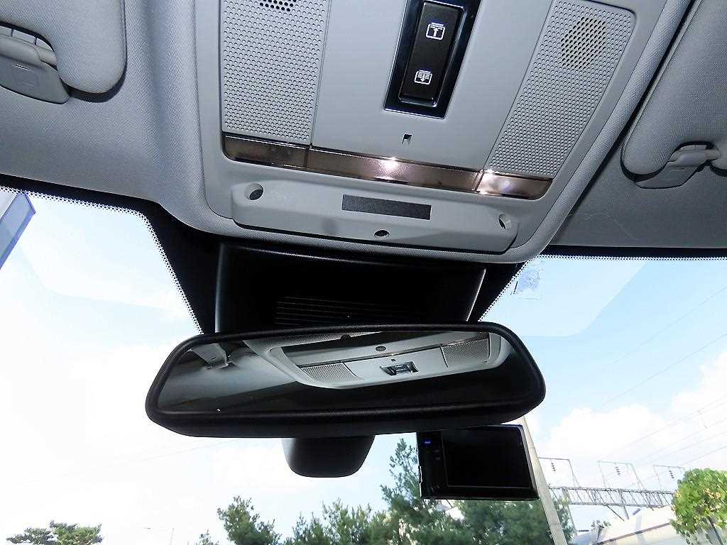 Land Rover Range Rover Evoque — photo 13