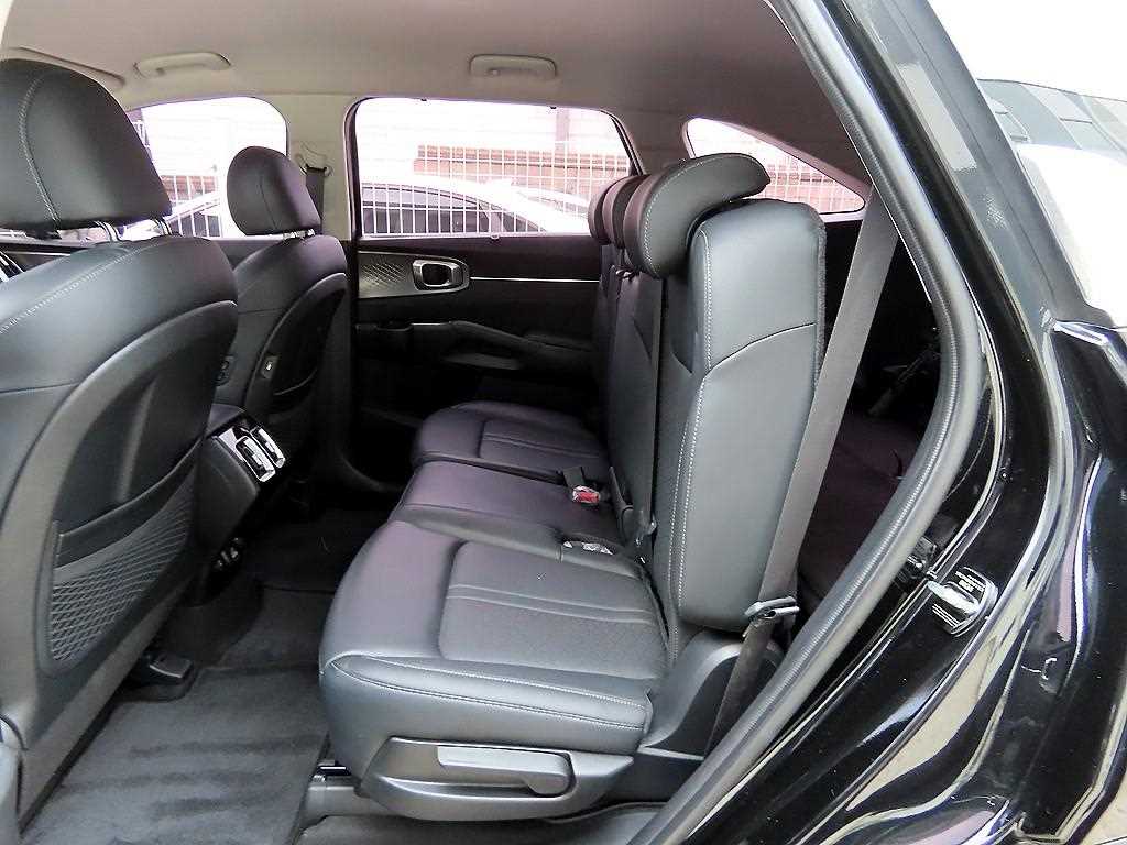 Kia Sorento — photo 06
