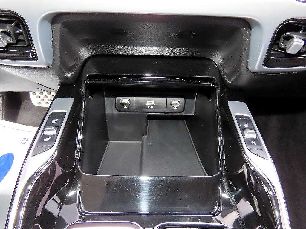 Kia Sorento — photo 15