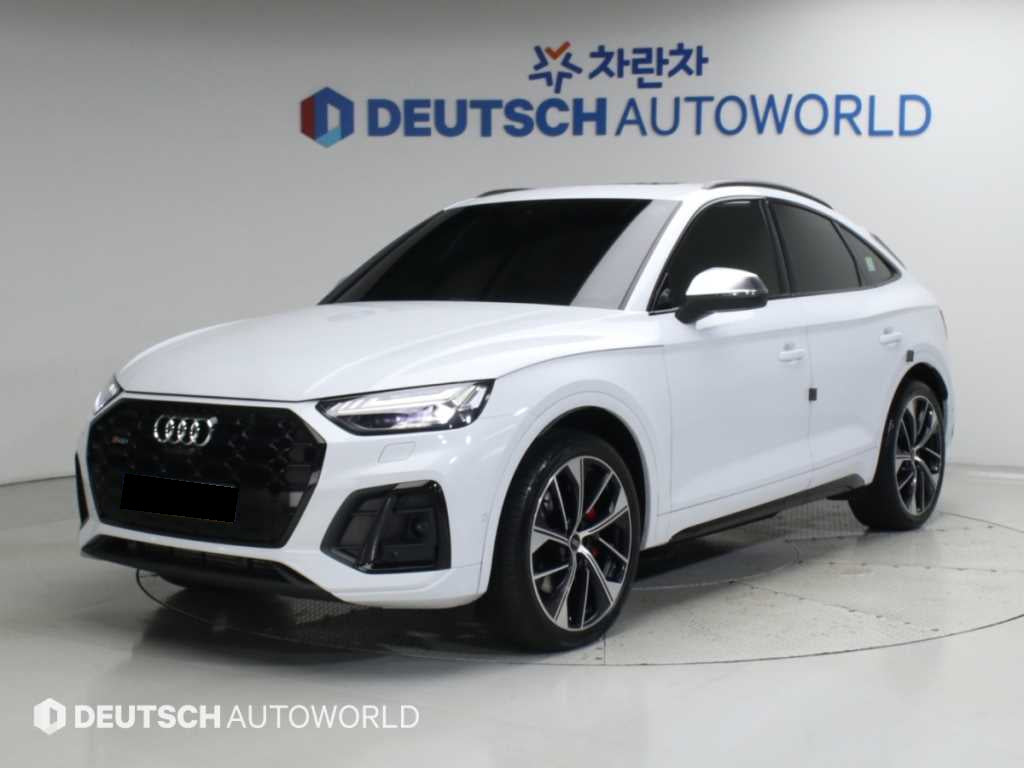 Audi SQ5 — photo 01