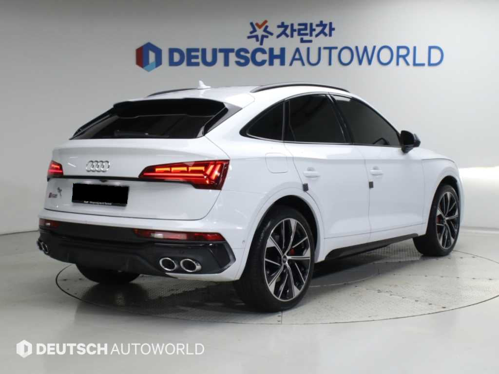 Audi SQ5 — photo 02