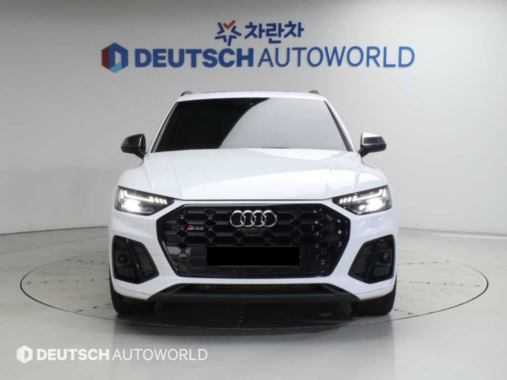 Audi SQ5 — photo 03
