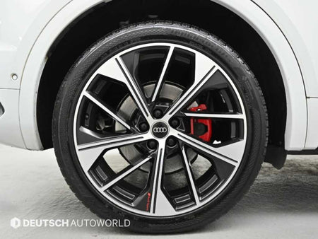 Audi SQ5 — photo 05