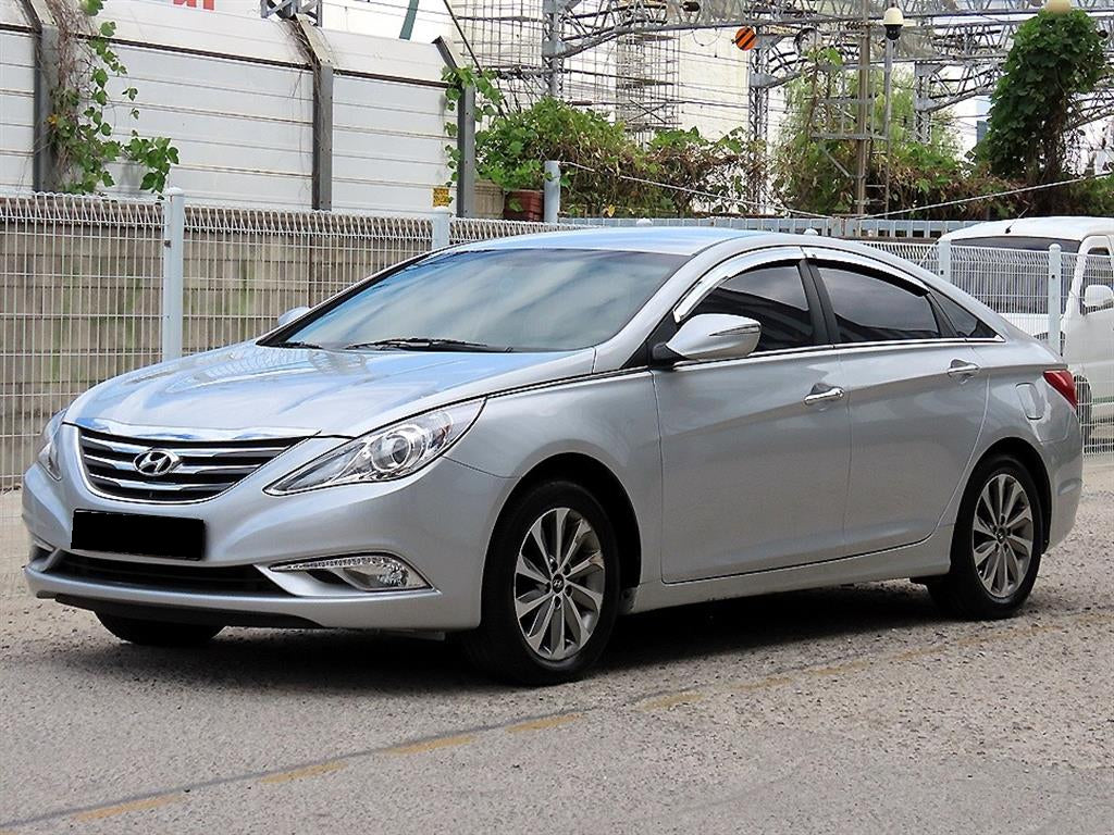 Hyundai Sonata — photo 01