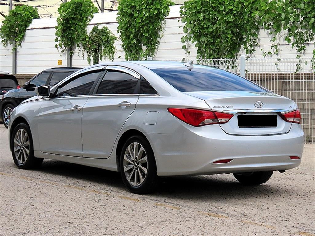 Hyundai Sonata — photo 03