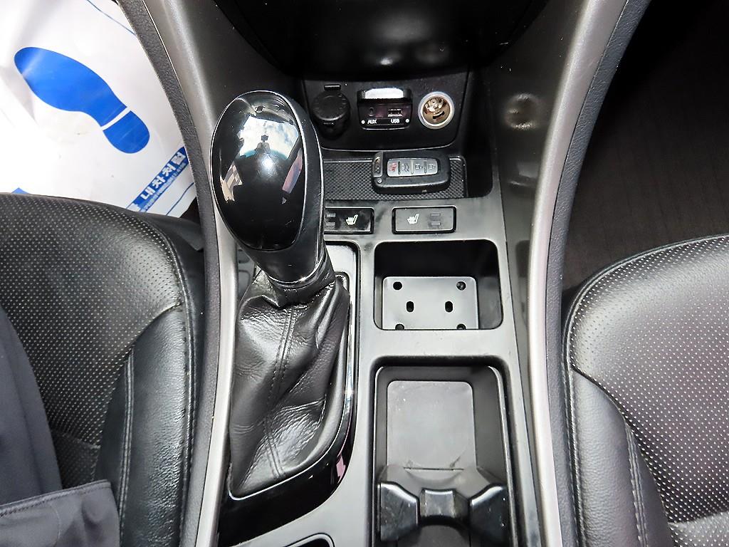 Hyundai Sonata — photo 10