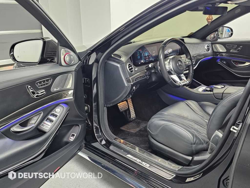 Mercedes-Benz S-Class — photo 11