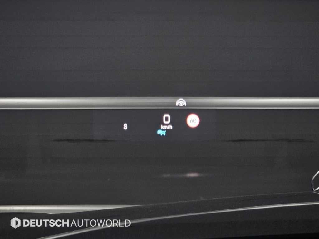 Mercedes-Benz S-Class — photo 17