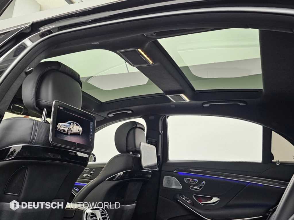 Mercedes-Benz S-Class — photo 18