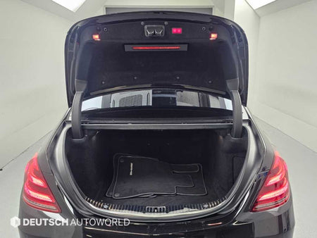 Mercedes-Benz S-Class — photo 19