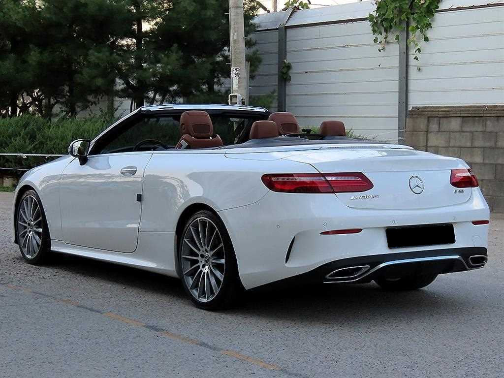 Mercedes-Benz E-Class — photo 03