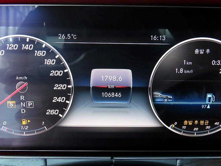 Mercedes-Benz E-Class — photo 14