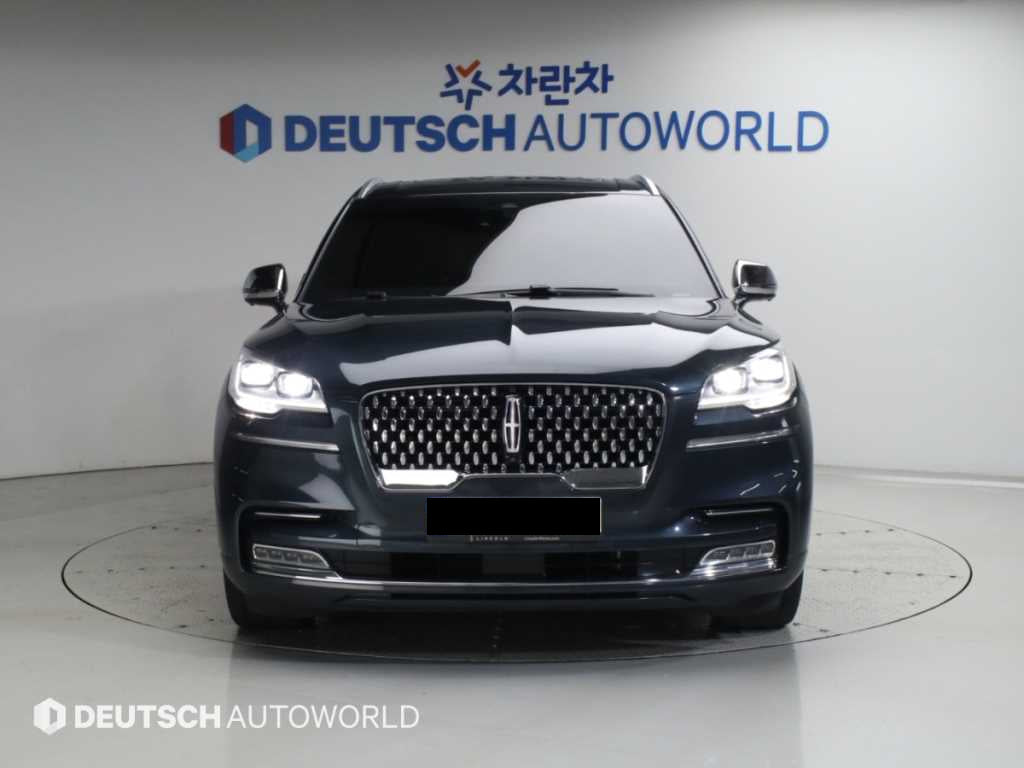 Lincoln Aviator — photo 03