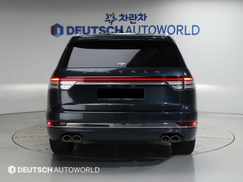 Lincoln Aviator — photo 04