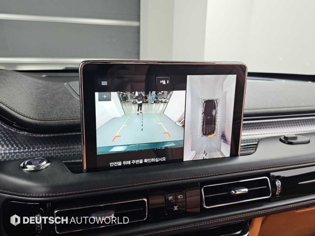 Lincoln Aviator — photo 15