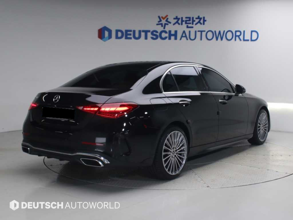 Mercedes-Benz C-Class — photo 02