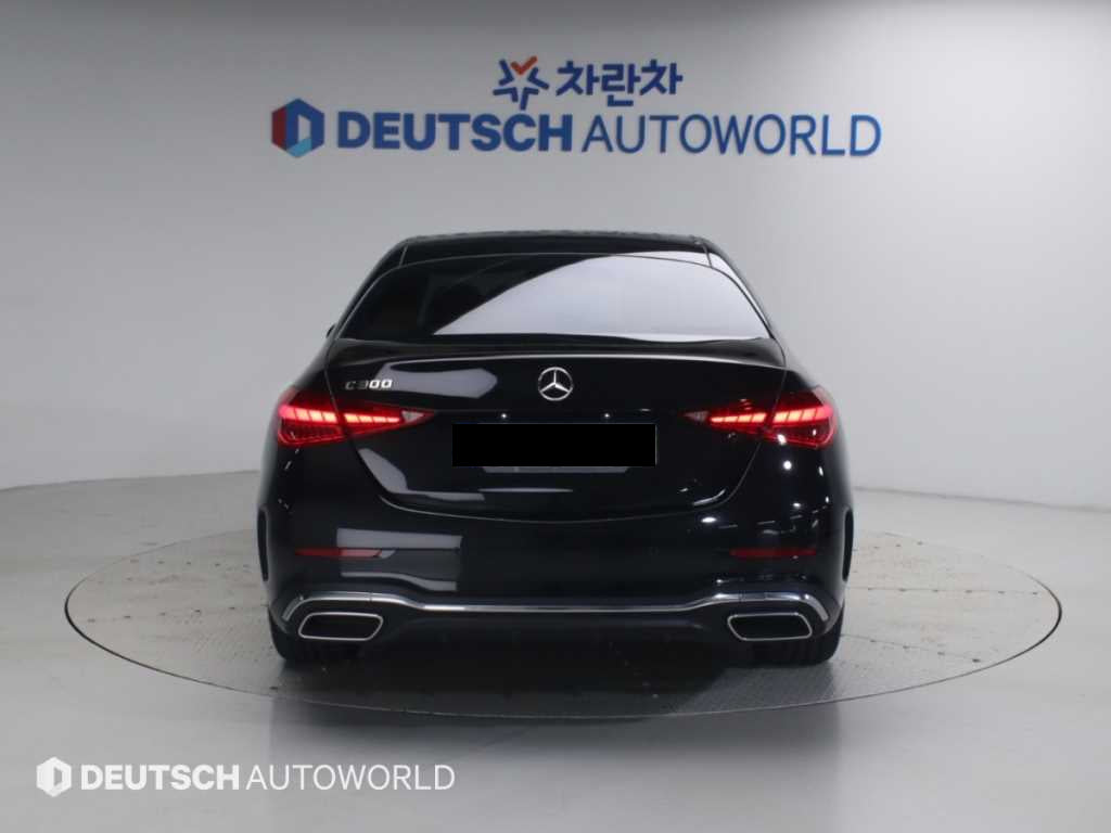 Mercedes-Benz C-Class — photo 04