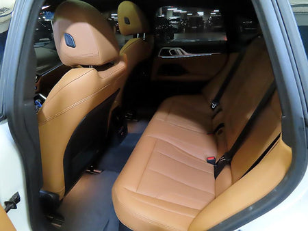 BMW i4 — photo 07